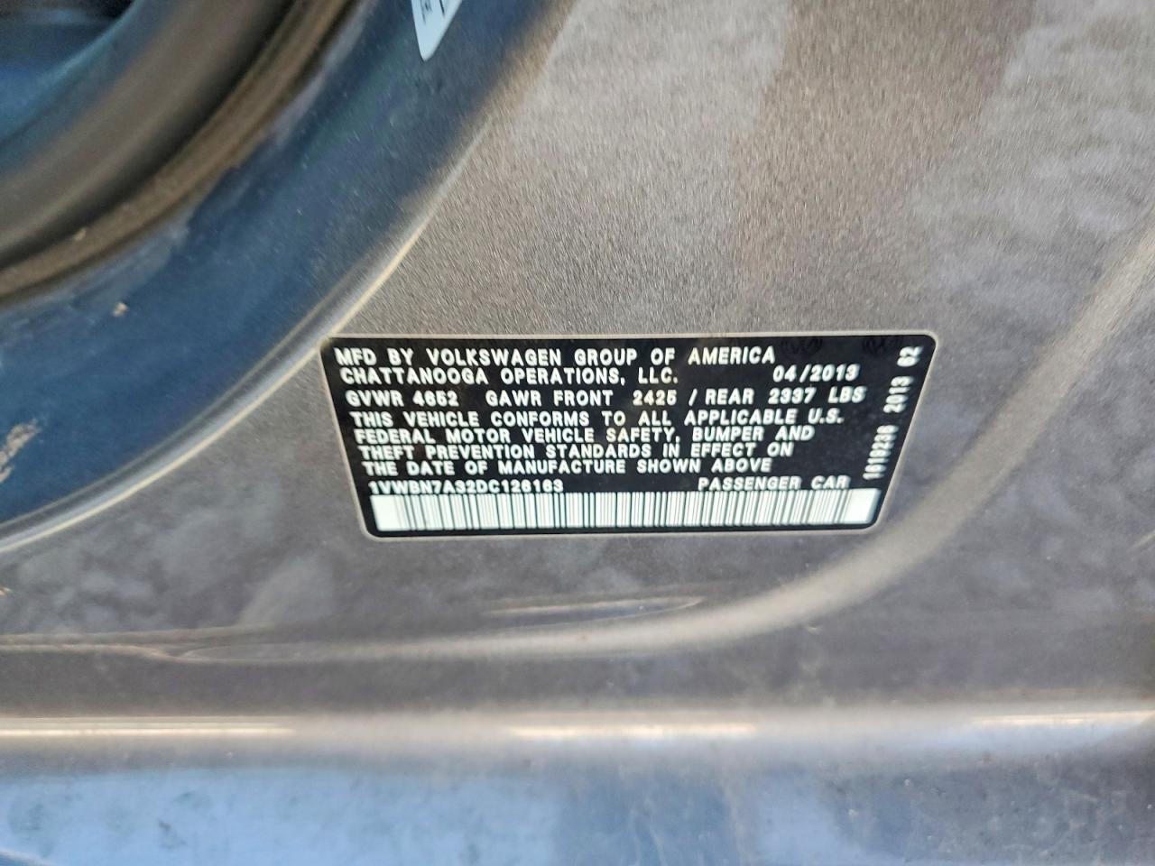 2013 VOLKSWAGEN PASSAT