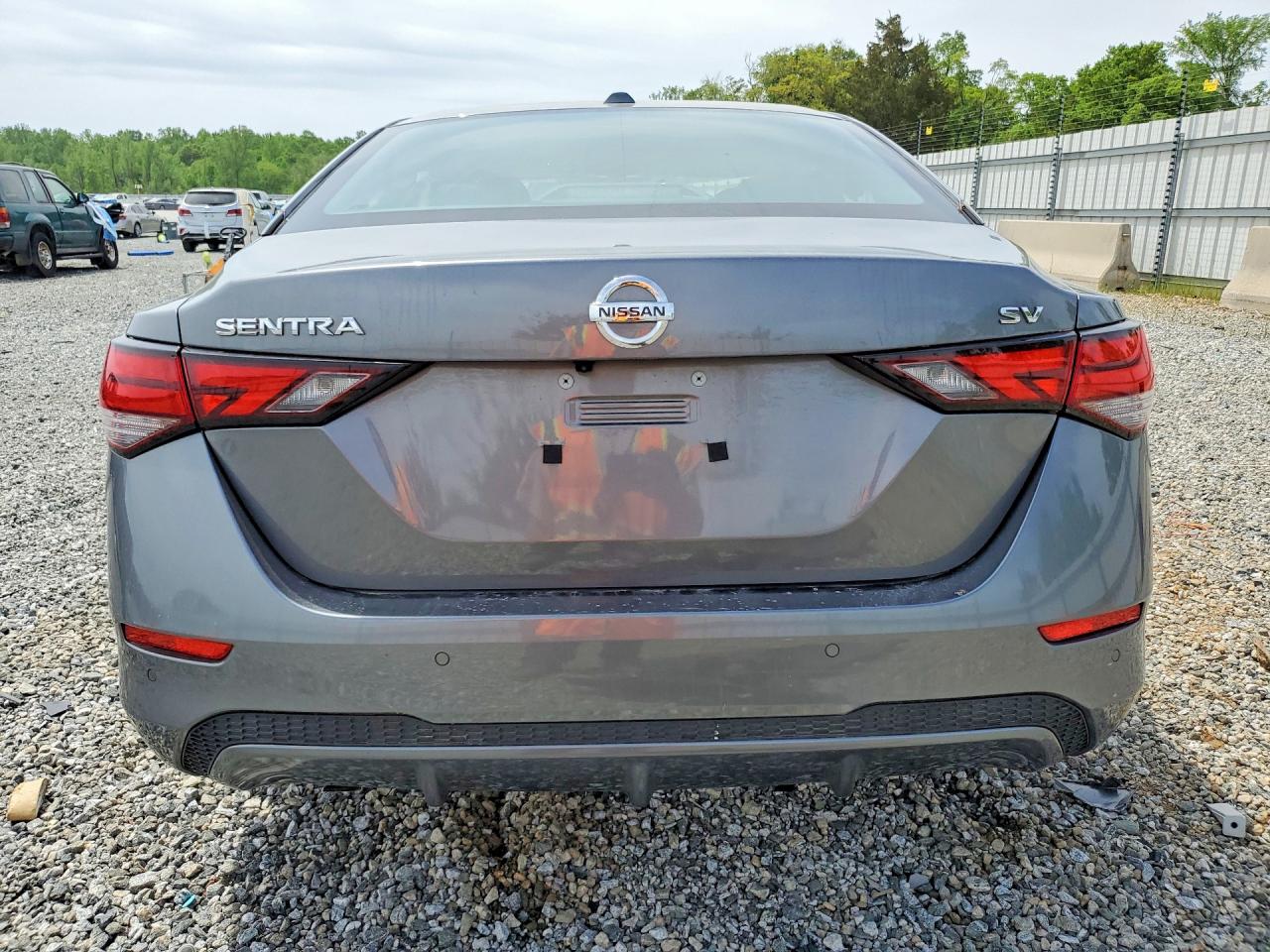 2023 NISSAN SENTRA