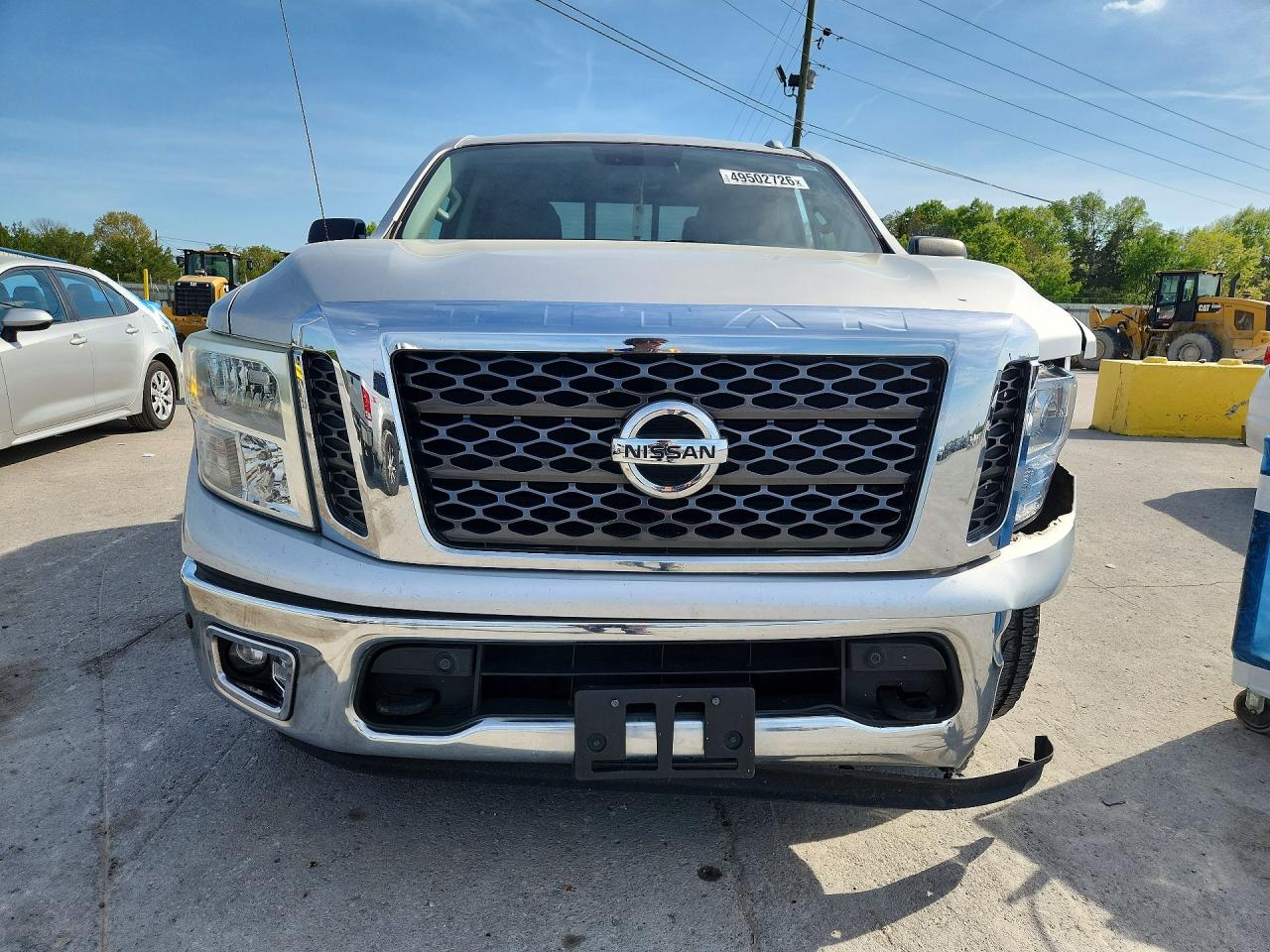 2017 NISSAN TITAN