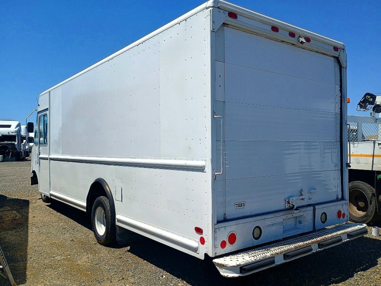 2010 FORD ECONOLINE