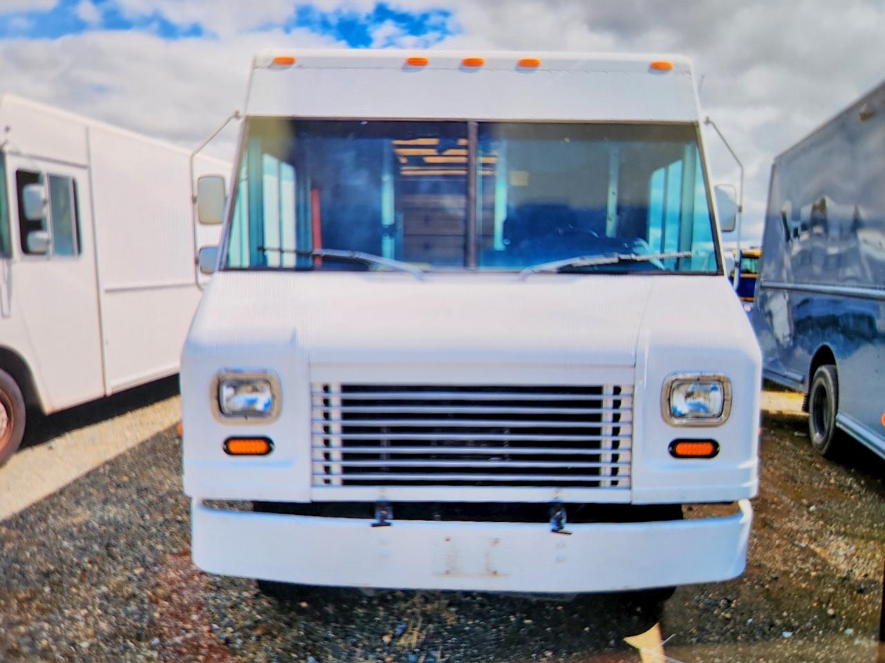 2010 FORD ECONOLINE