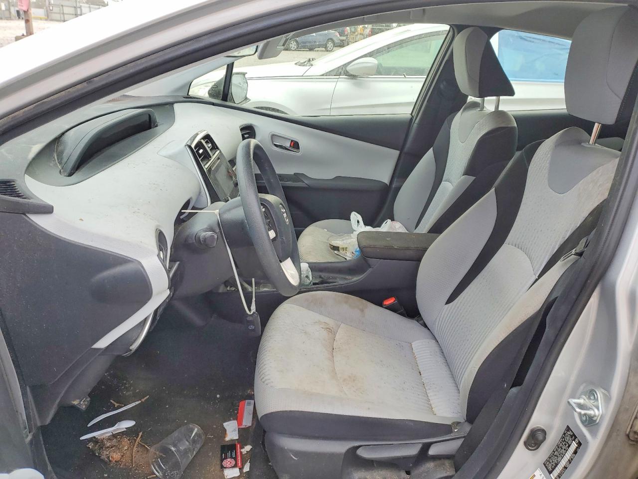 2017 TOYOTA PRIUS