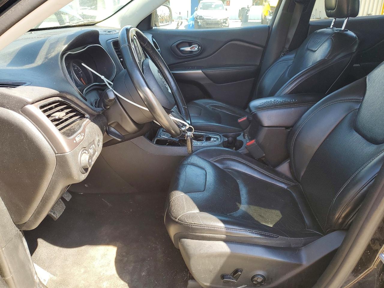 2019 JEEP CHEROKEE