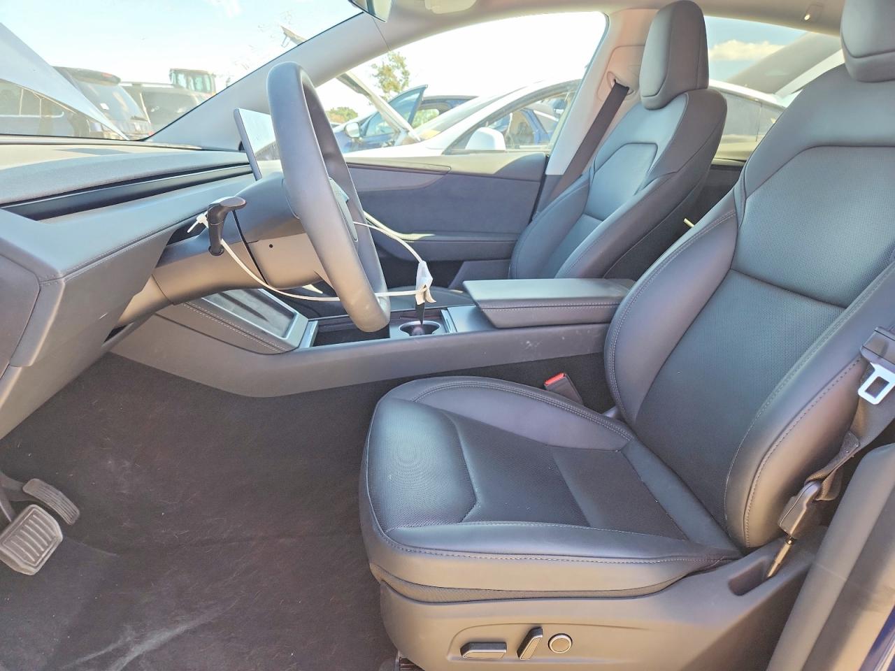 2026 TESLA MODEL Y