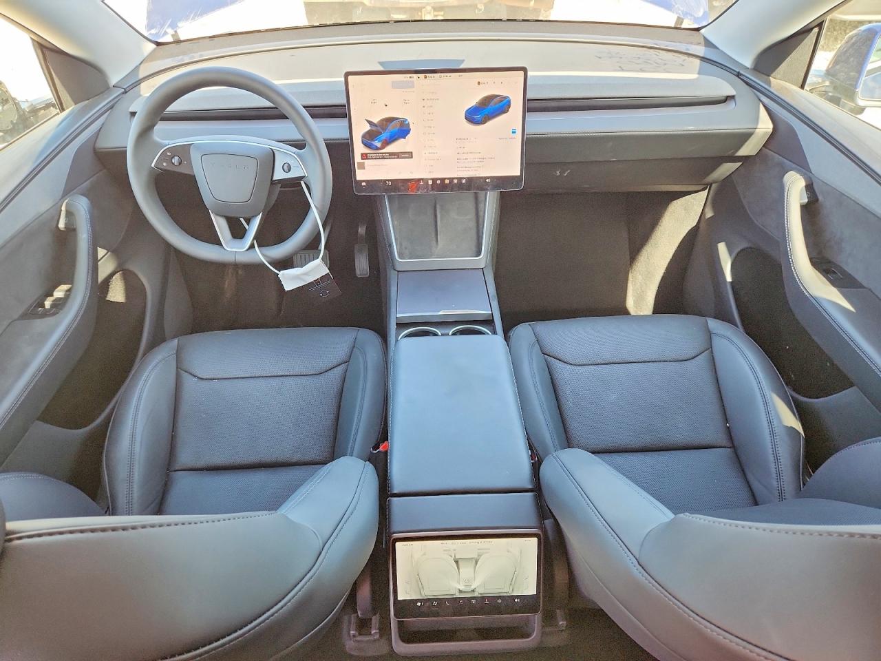 2026 TESLA MODEL Y