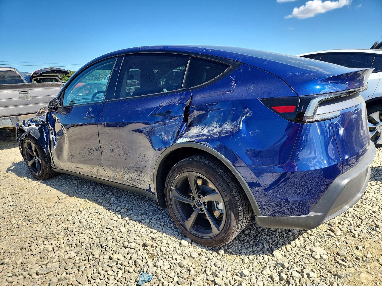 2026 TESLA MODEL Y
