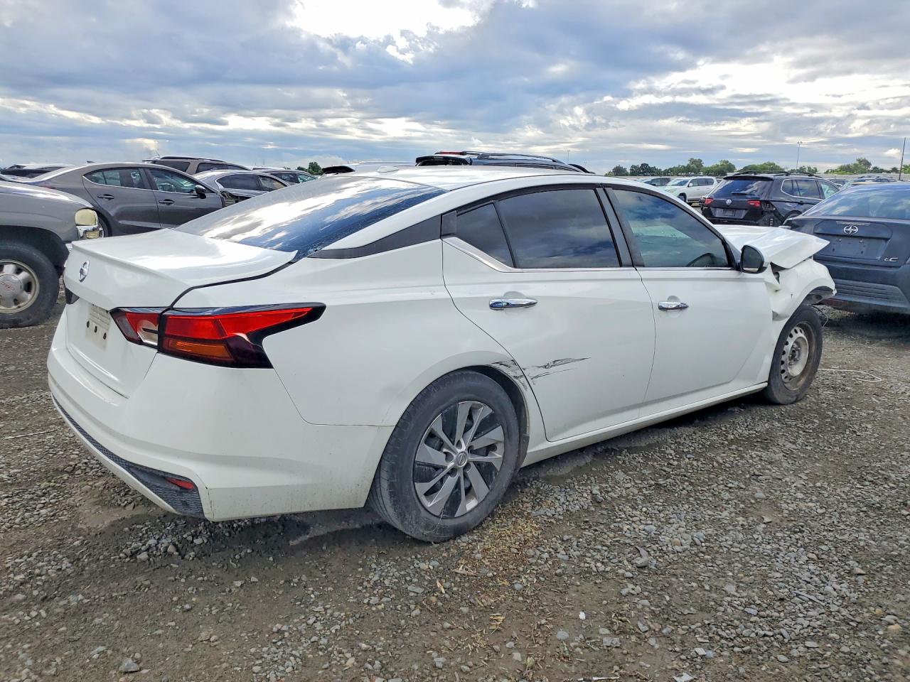2019 NISSAN ALTIMA