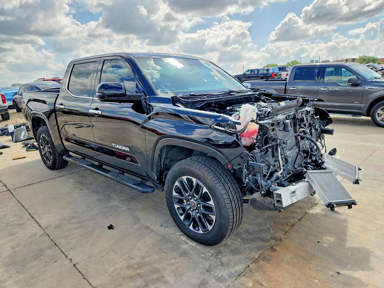 2024 TOYOTA TUNDRA