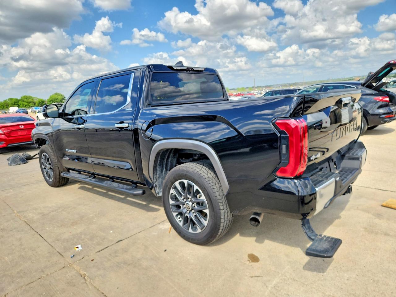 2024 TOYOTA TUNDRA