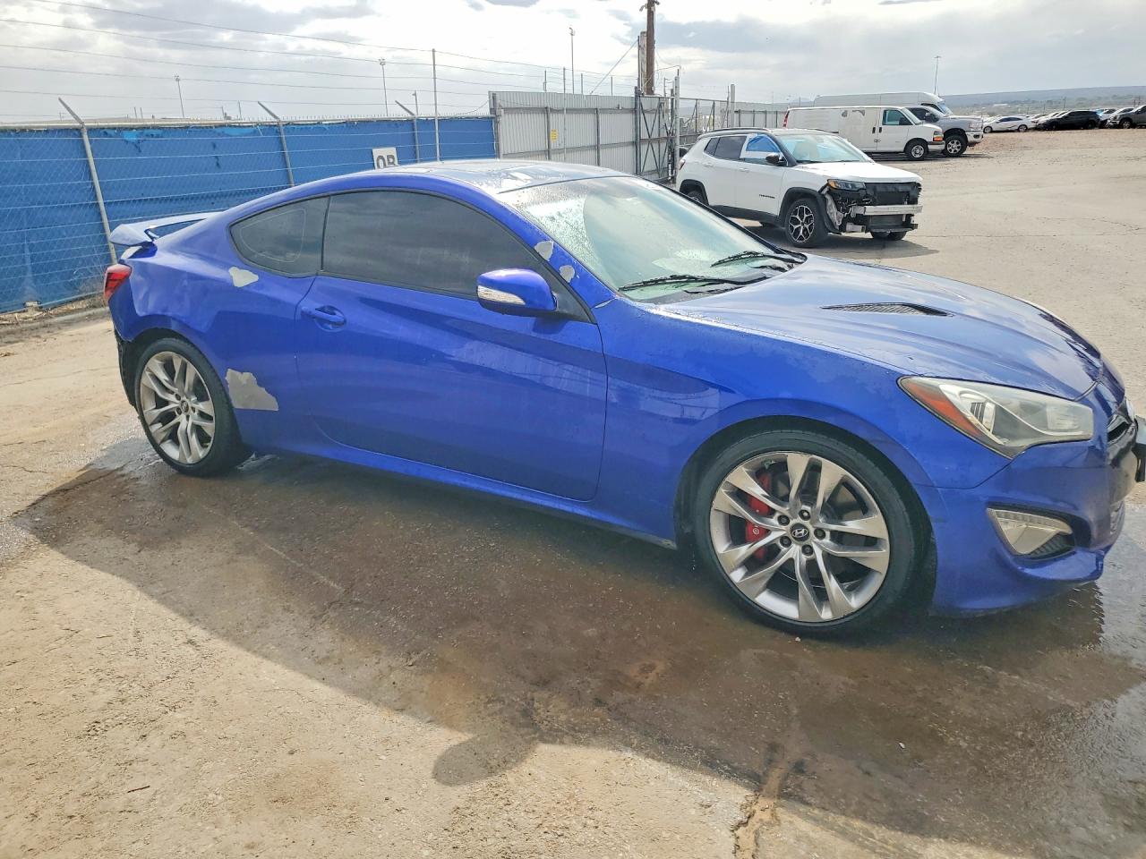 2013 HYUNDAI GENESIS