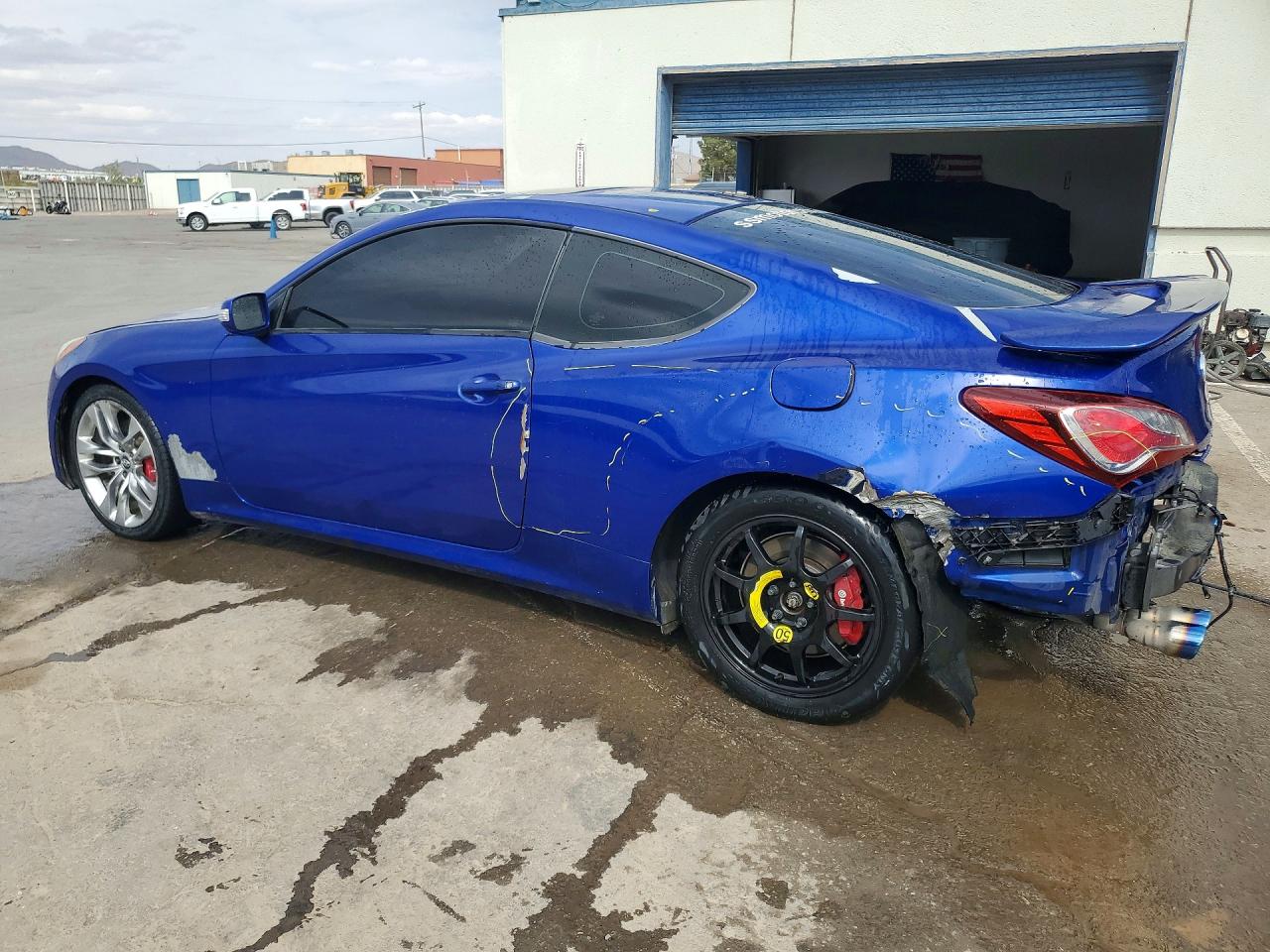 2013 HYUNDAI GENESIS