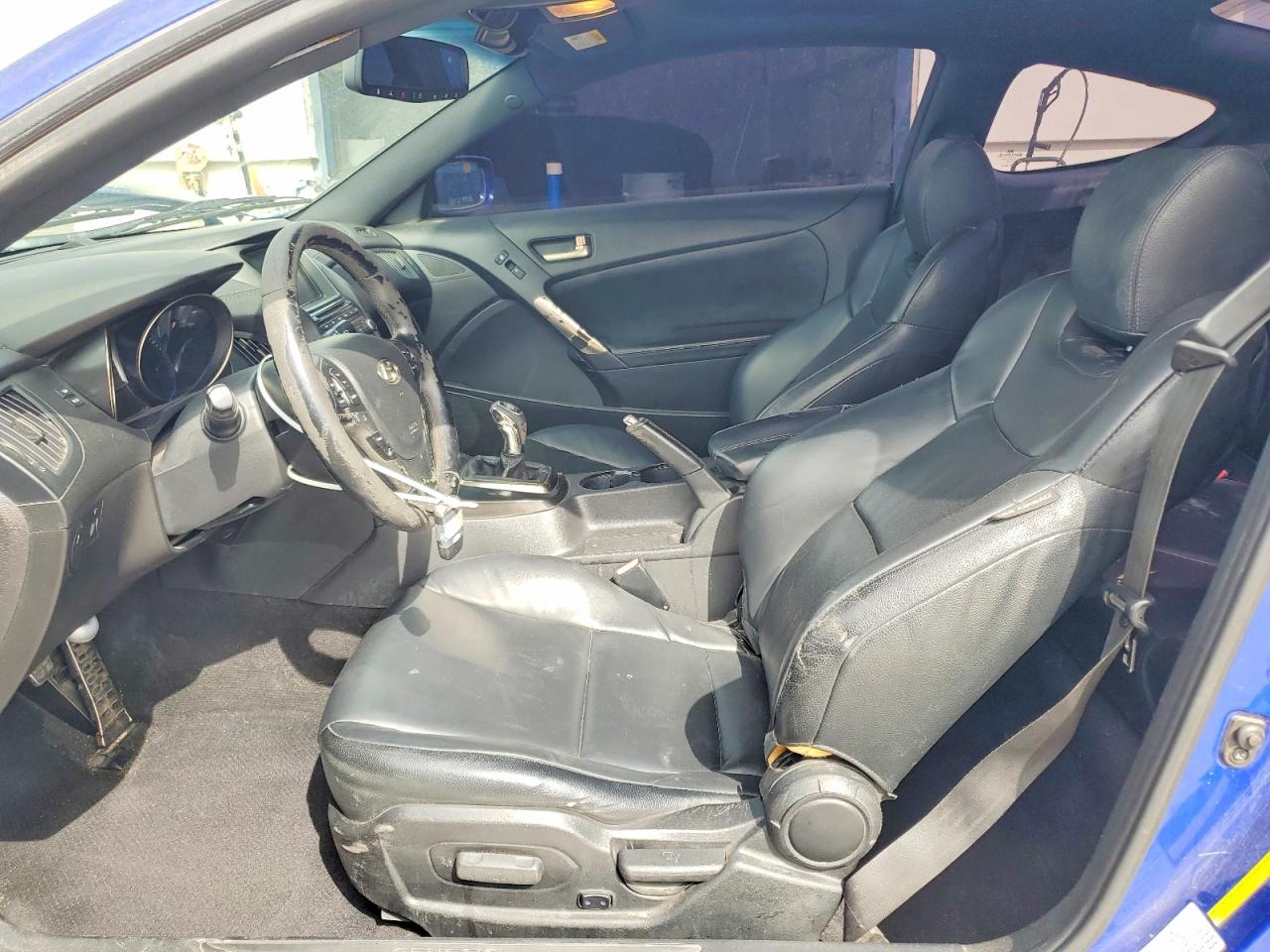 2013 HYUNDAI GENESIS