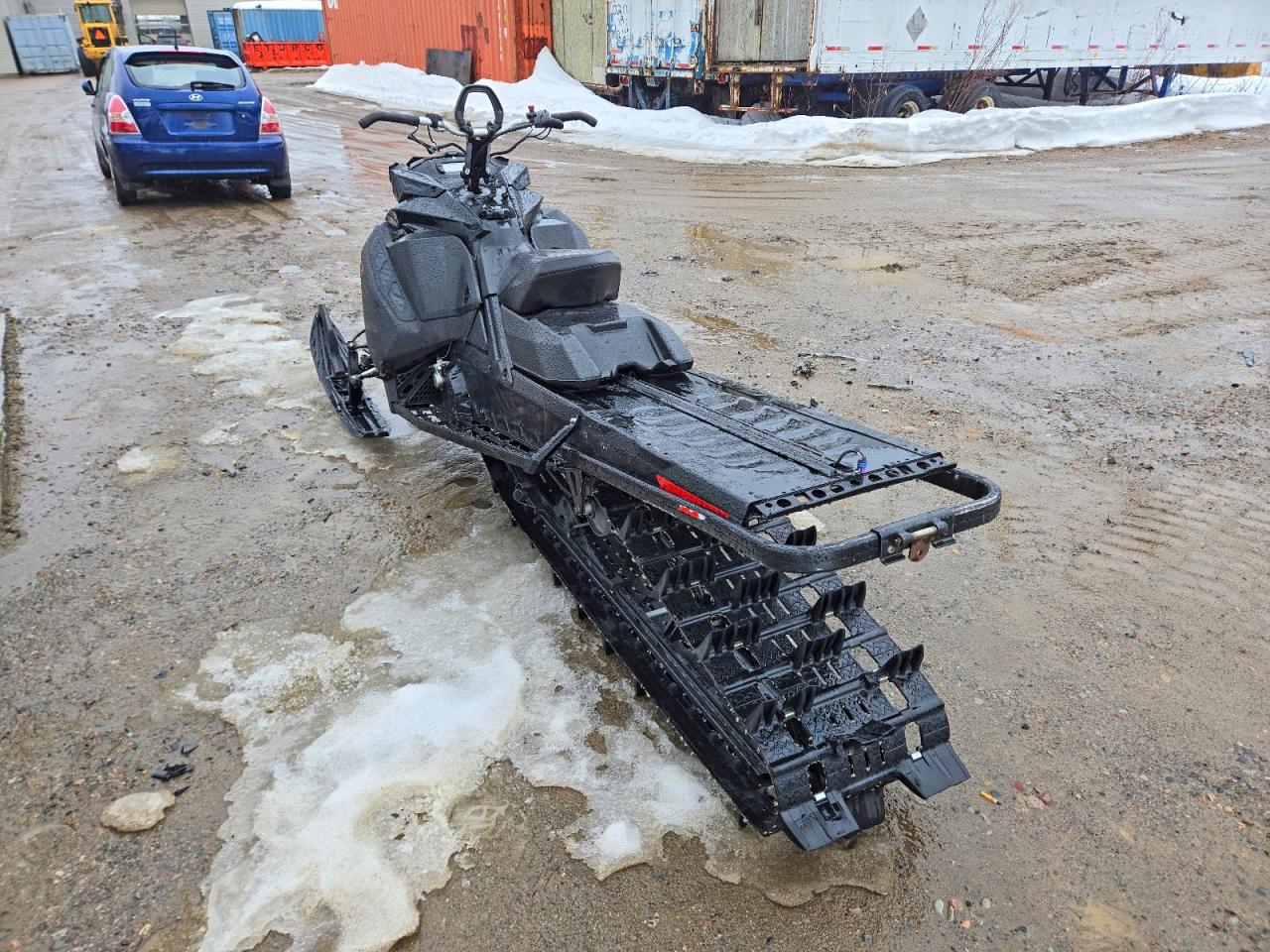2021 SKI-DOO SNOWMOBILE