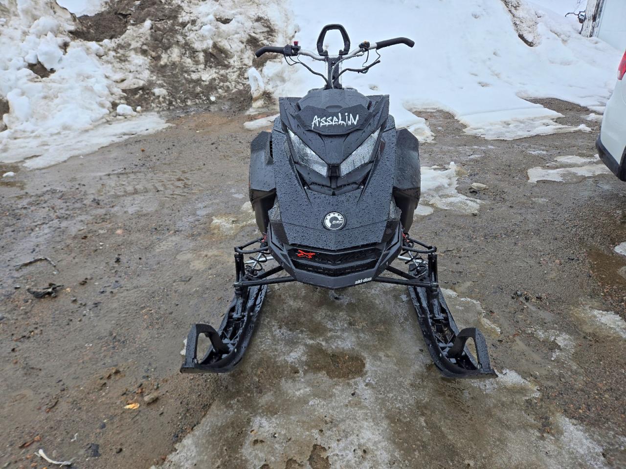 2021 SKI-DOO SNOWMOBILE