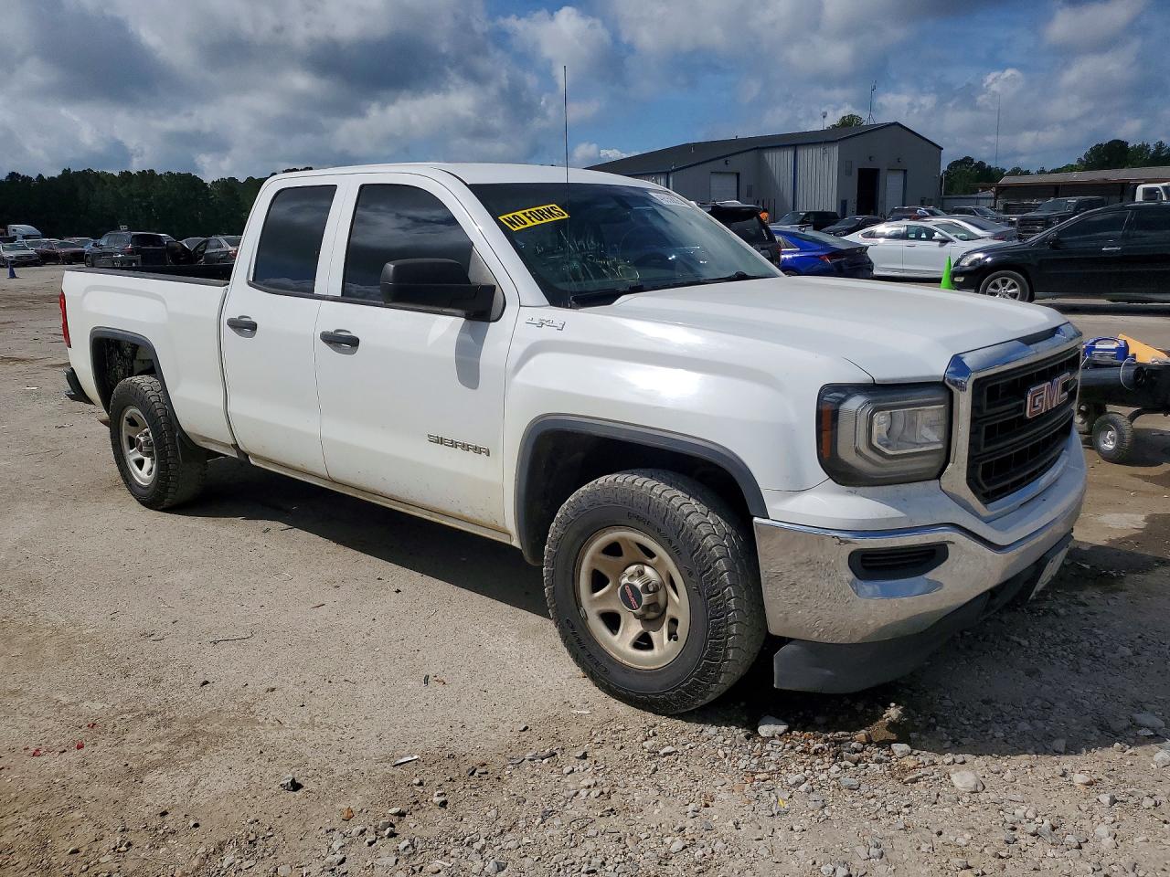 2017 GMC SIERRA