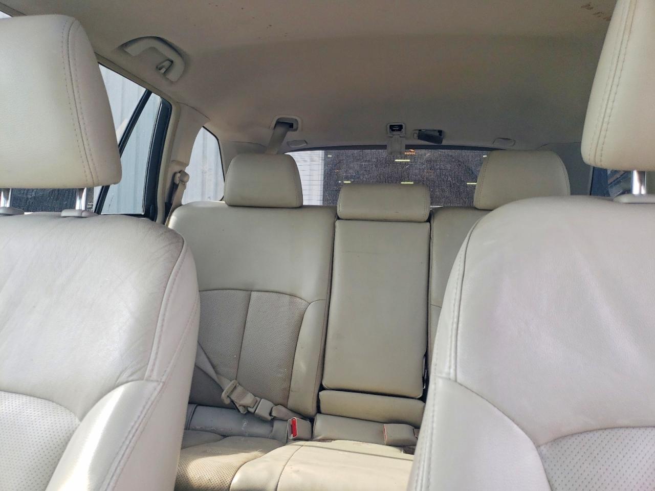 2012 SUBARU OUTBACK