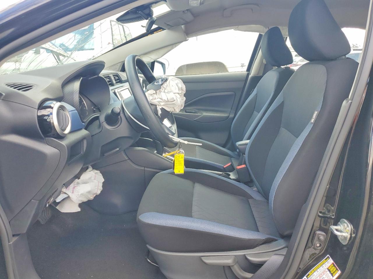 2025 NISSAN VERSA