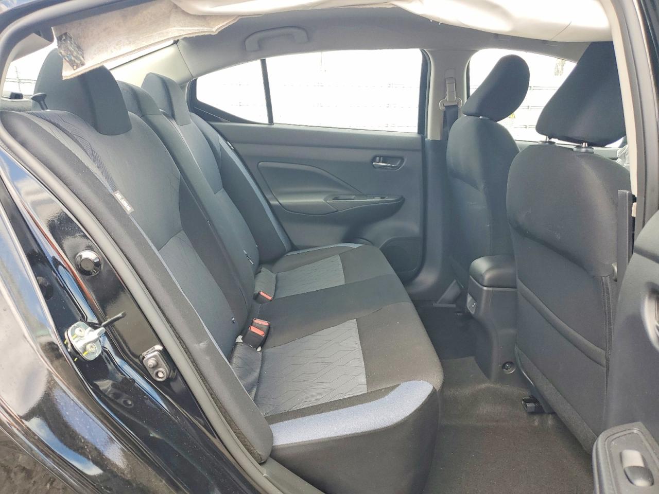 2025 NISSAN VERSA