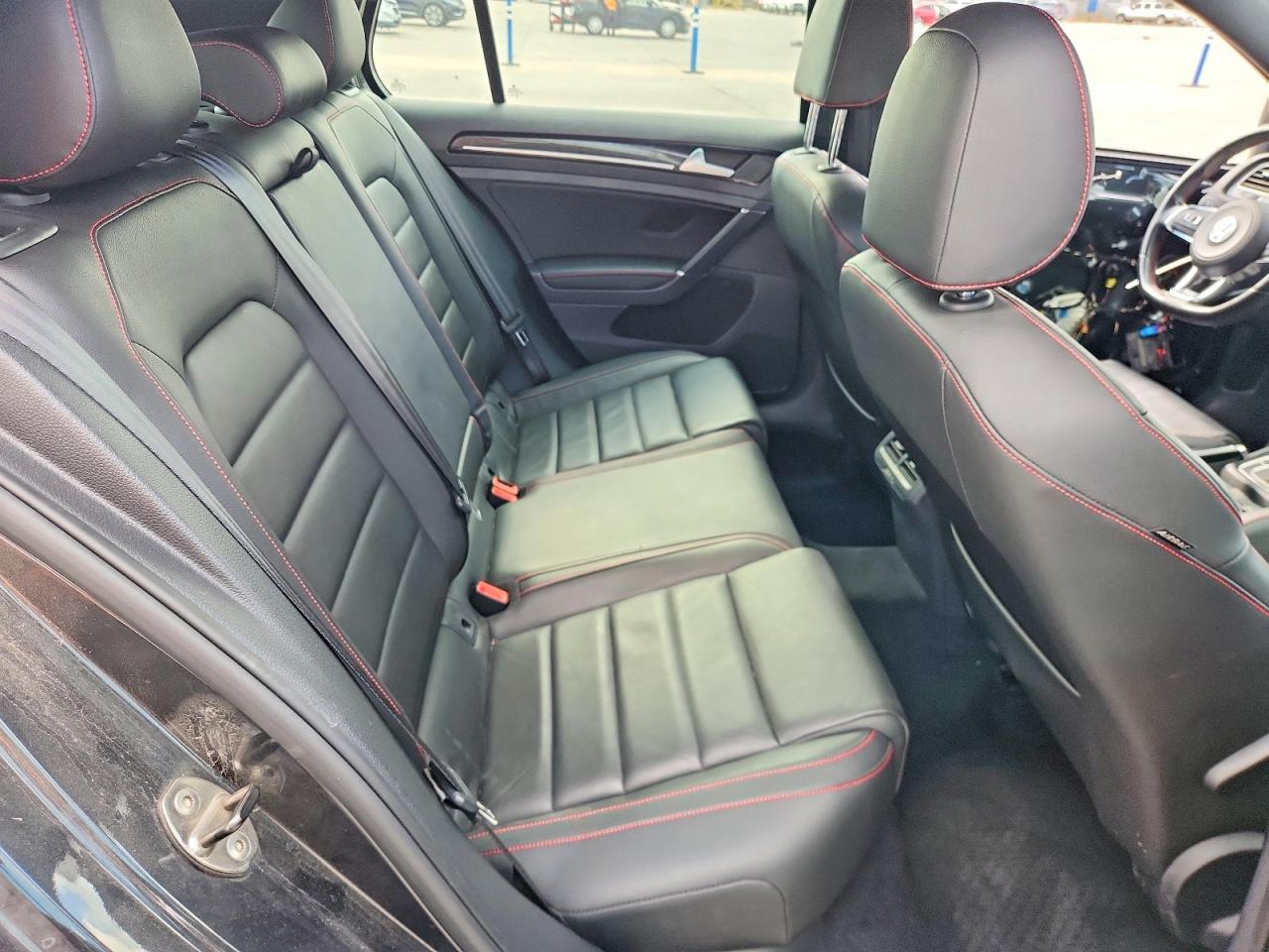 2016 VOLKSWAGEN GTI