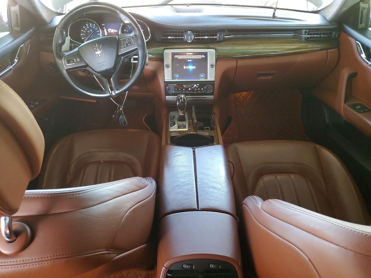 2015 MASERATI QUATTROPOR
