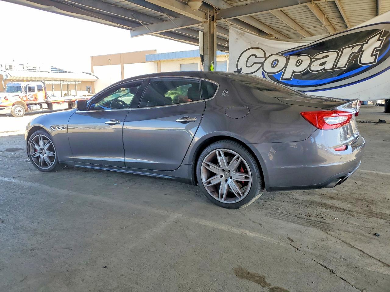 2015 MASERATI QUATTROPOR