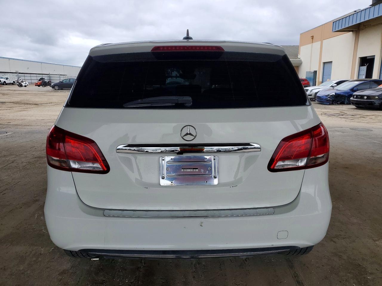 2017 MERCEDES-BENZ B-CLASS