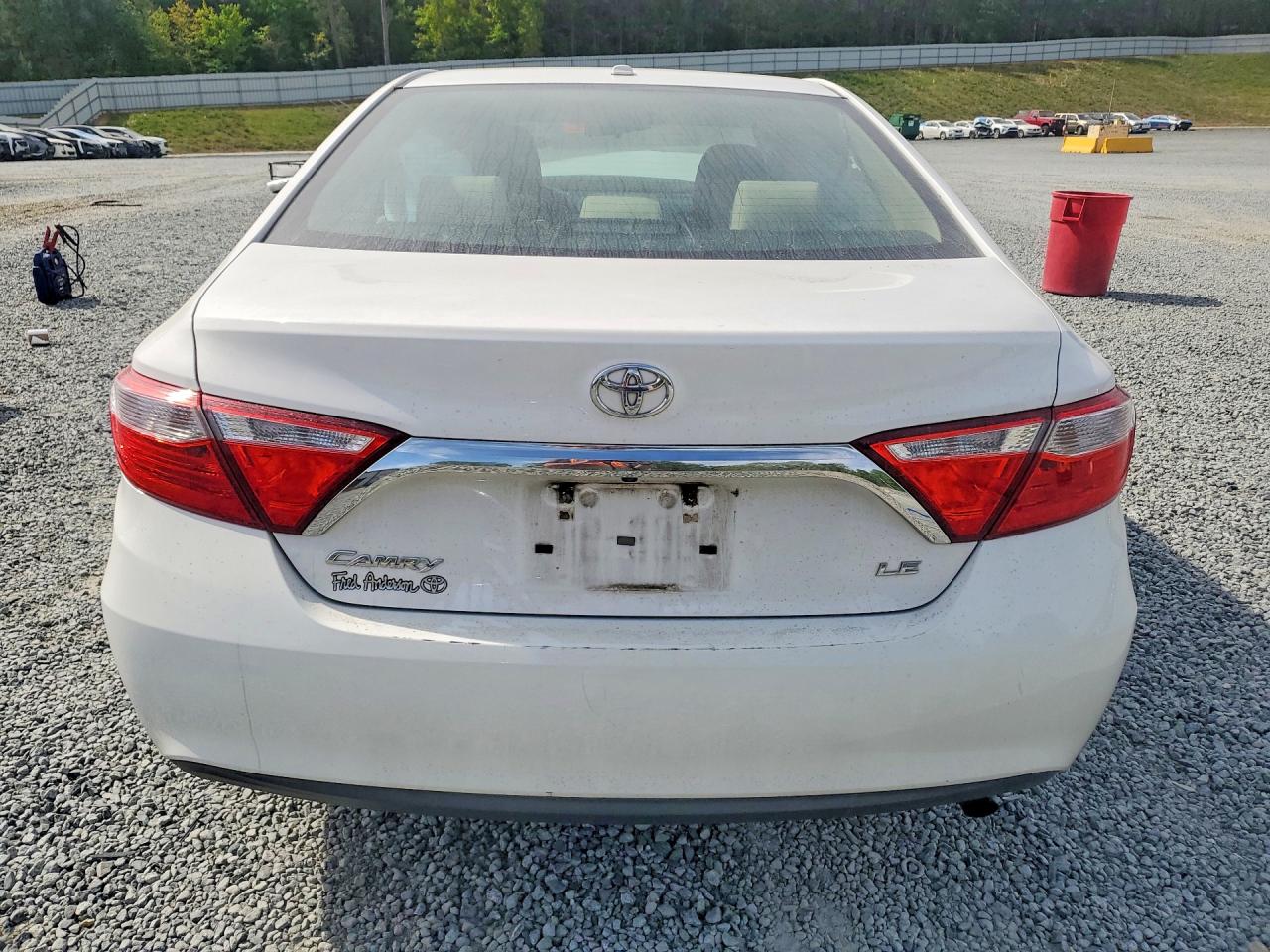 2016 TOYOTA CAMRY