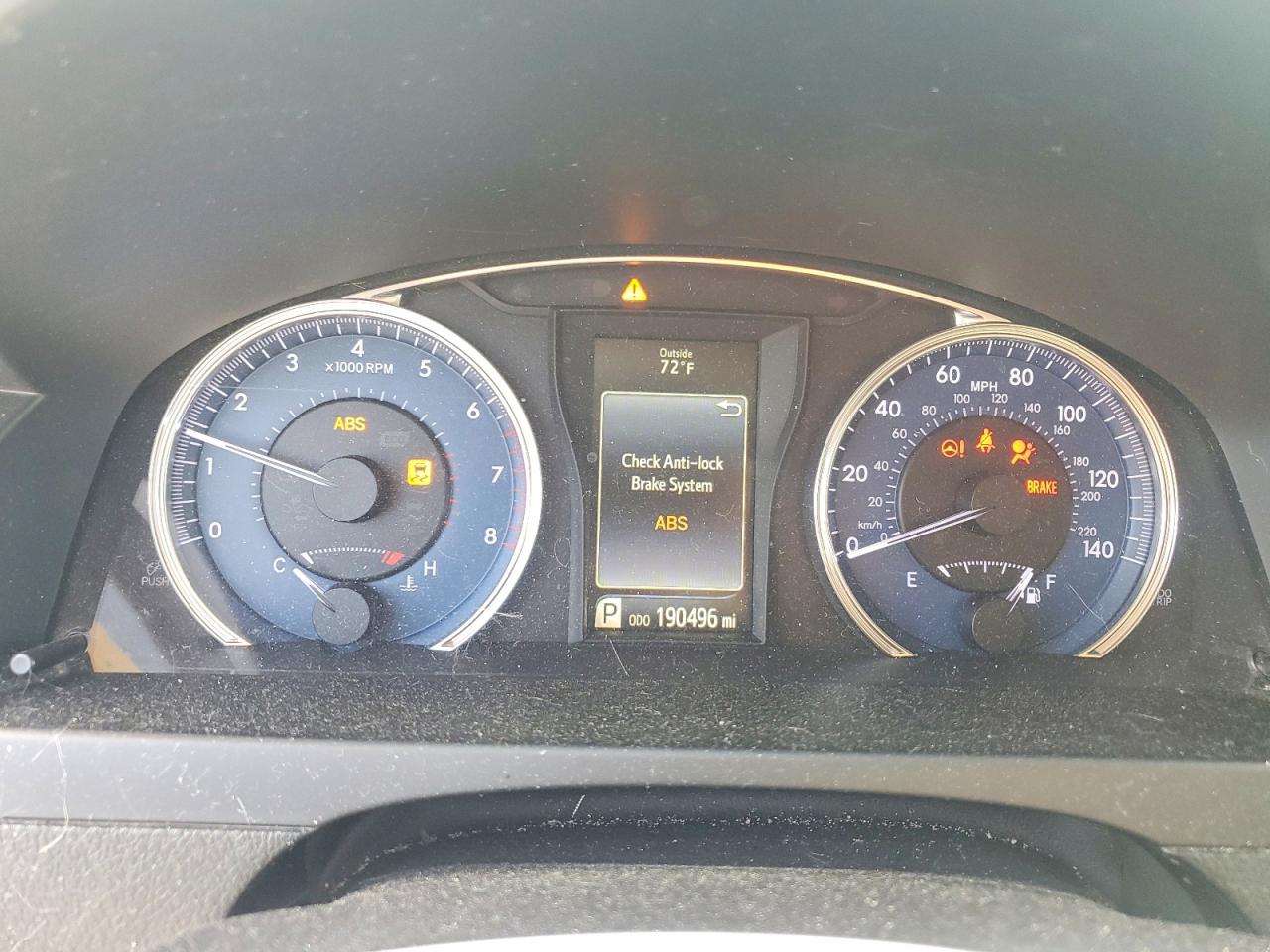 2016 TOYOTA CAMRY