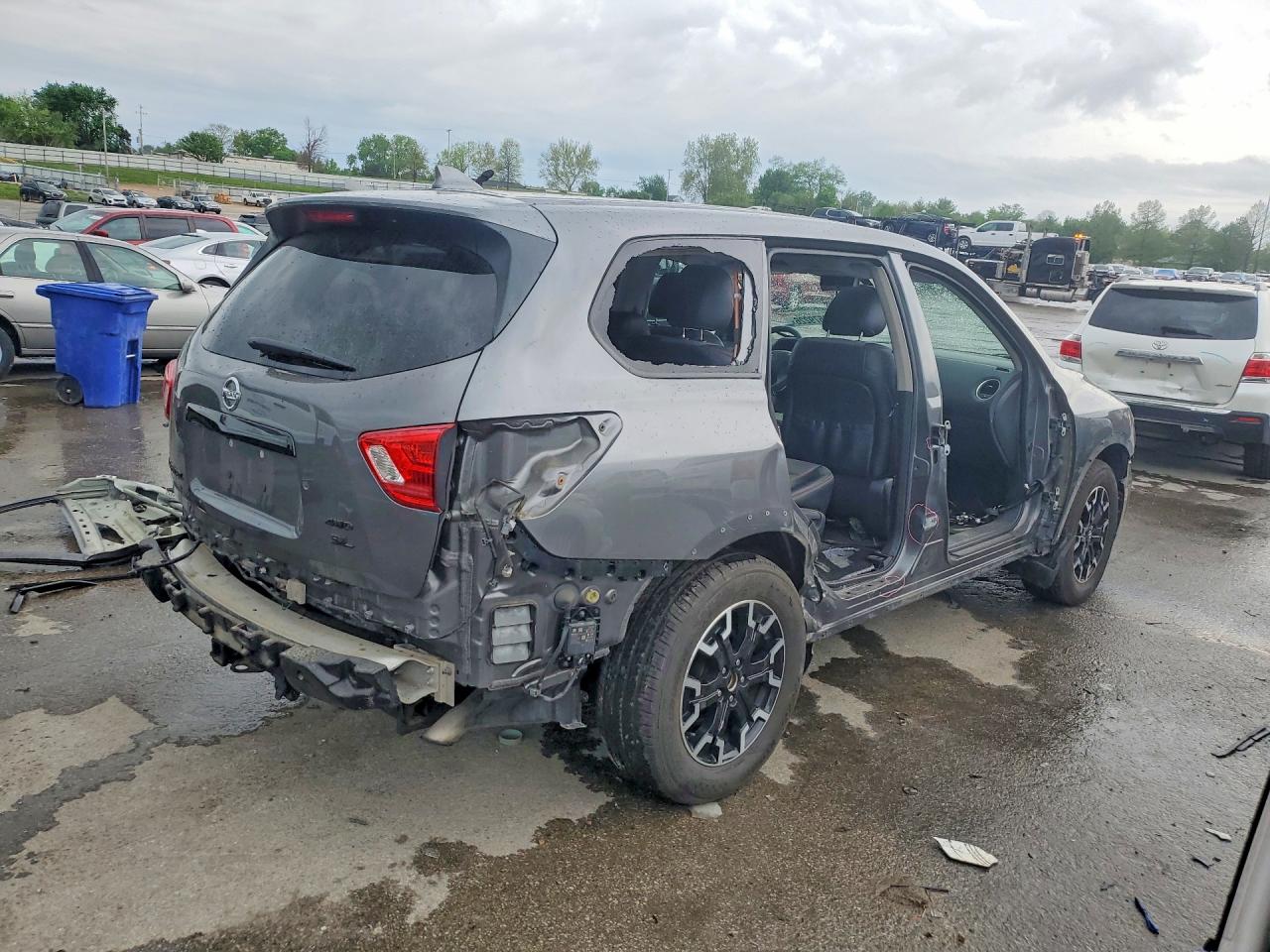 2019 NISSAN PATHFINDER