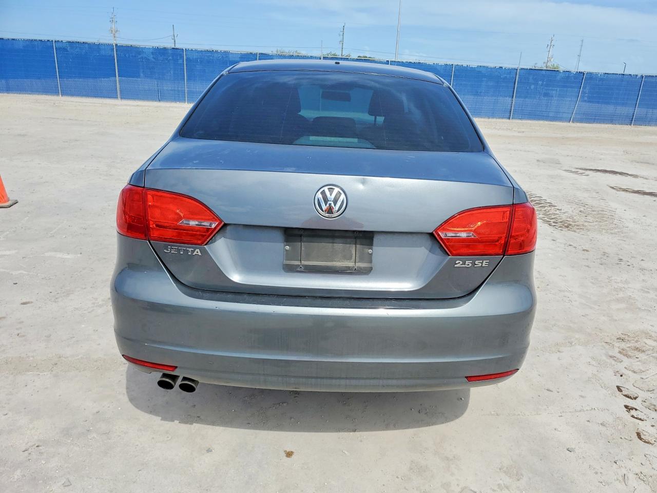 2013 VOLKSWAGEN JETTA