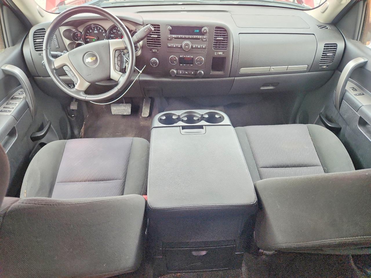 2011 CHEVROLET SILVERADO