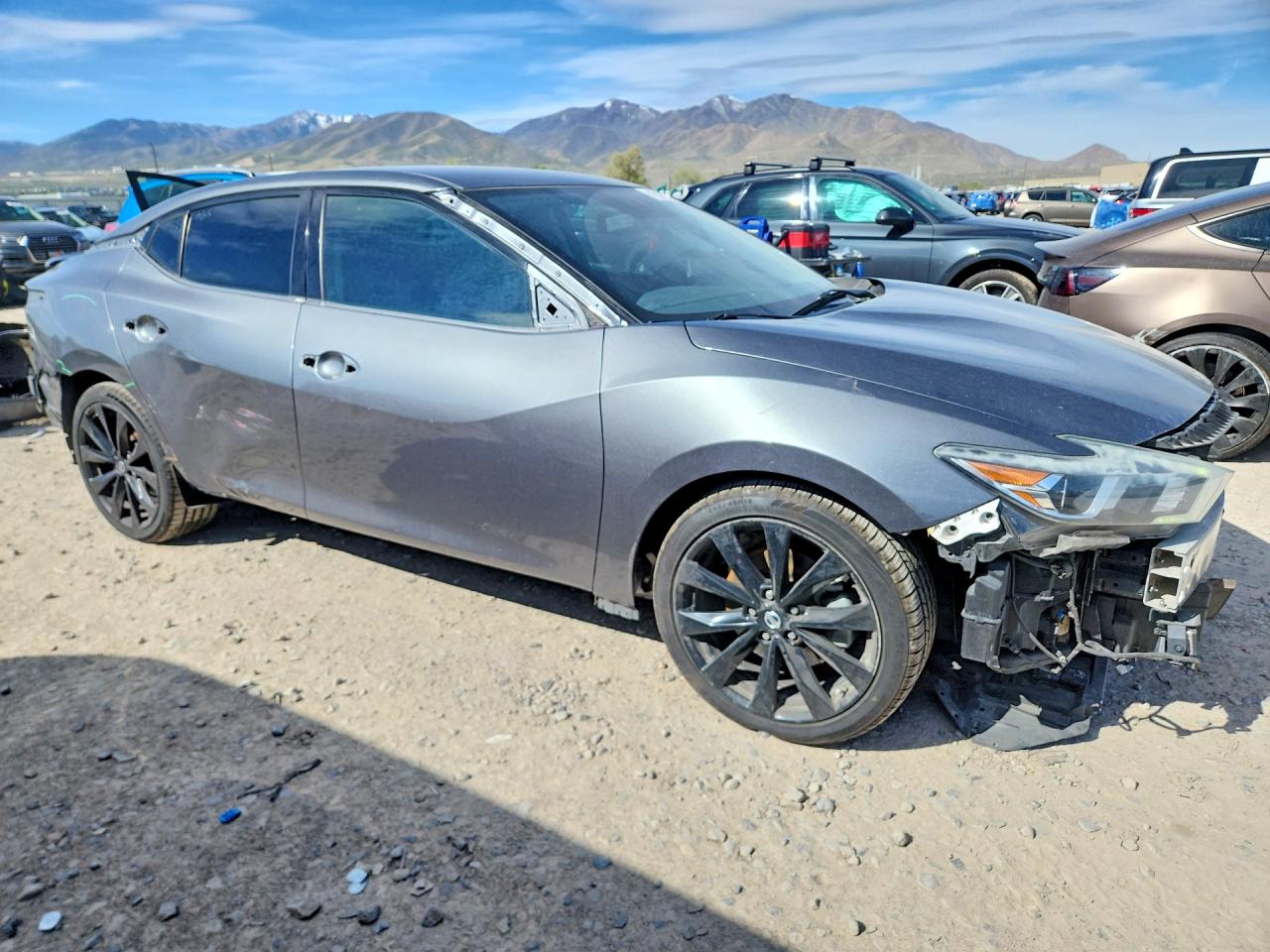 2017 NISSAN MAXIMA