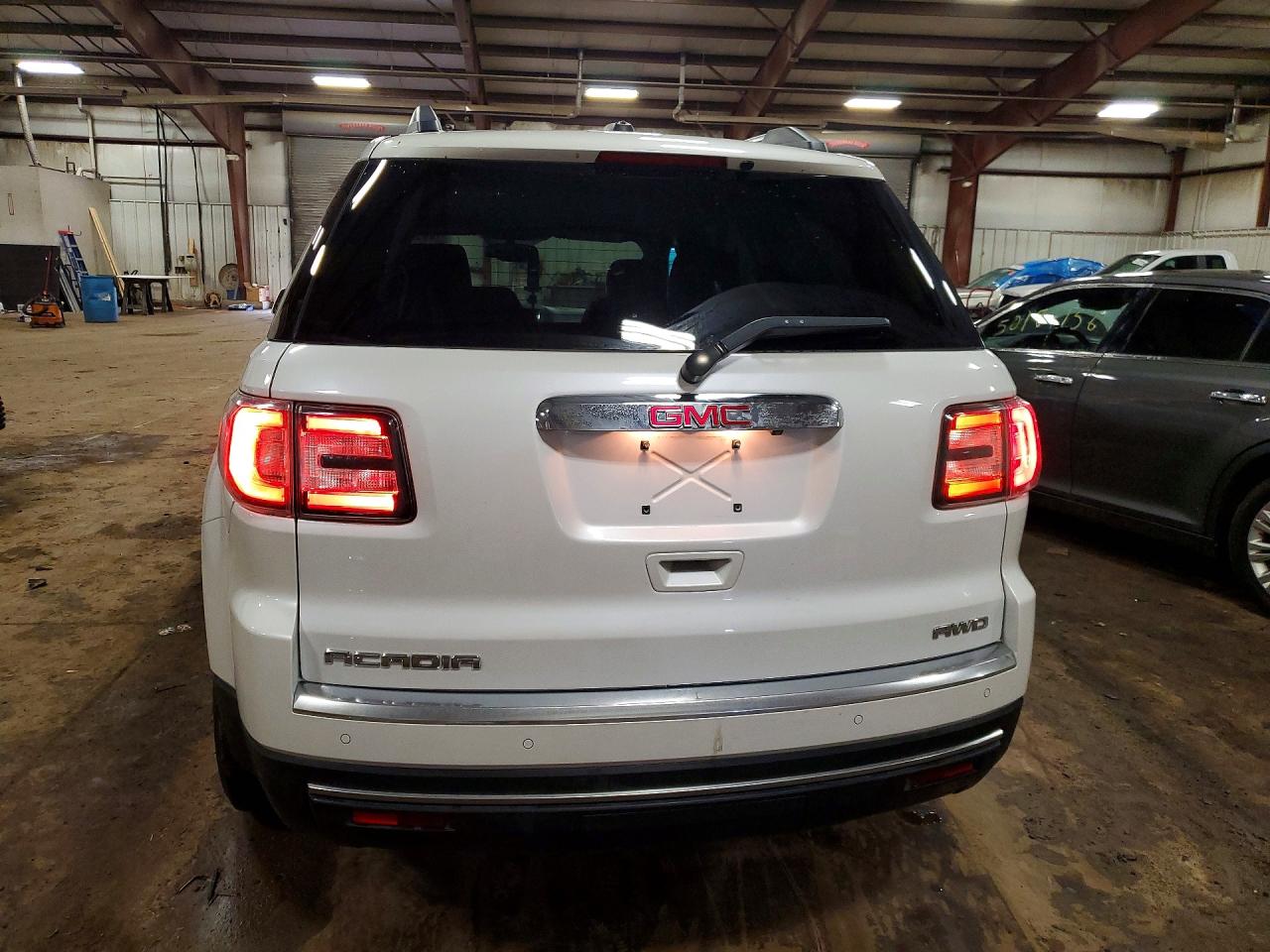 2016 GMC ACADIA
