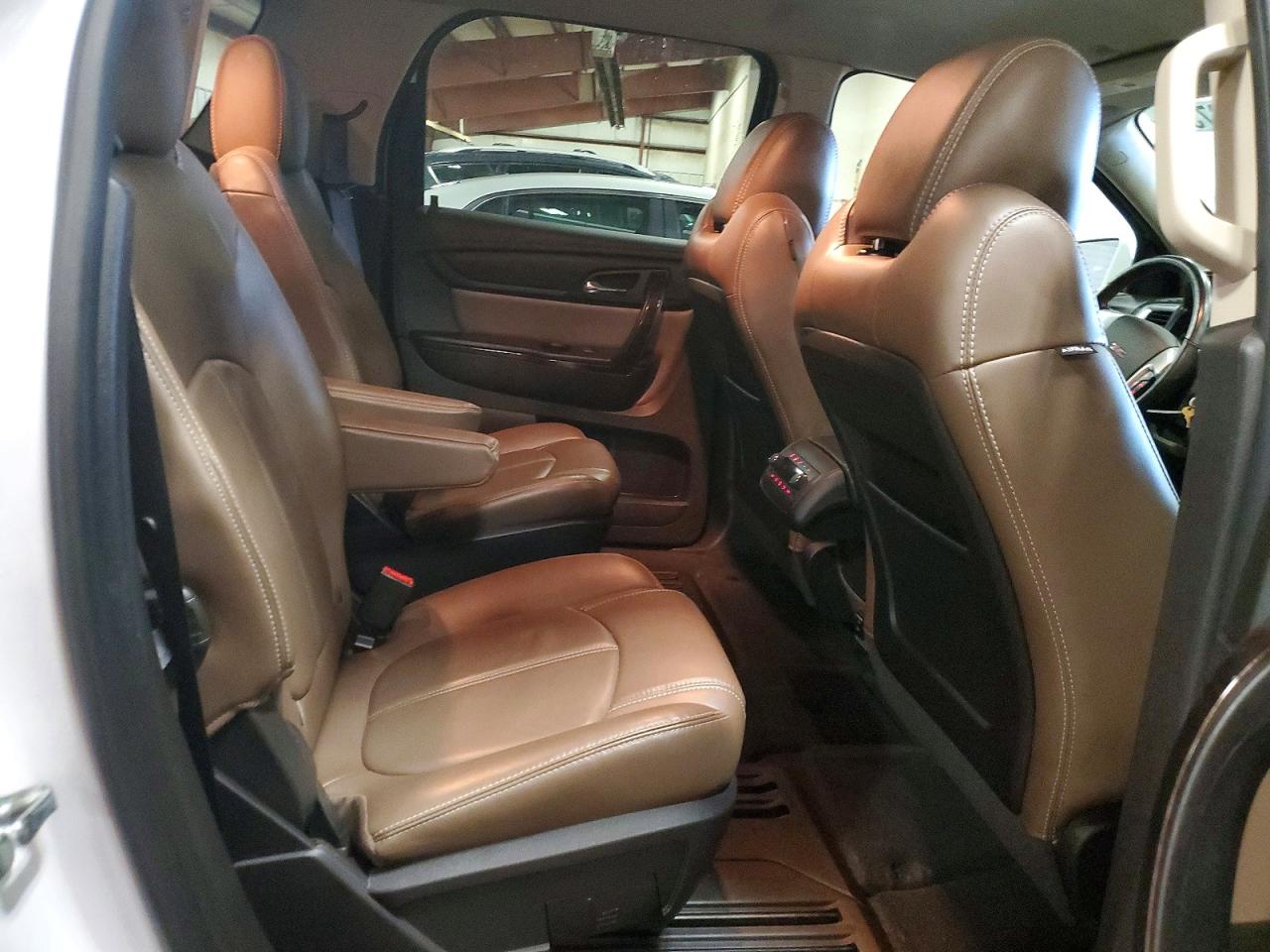 2016 GMC ACADIA