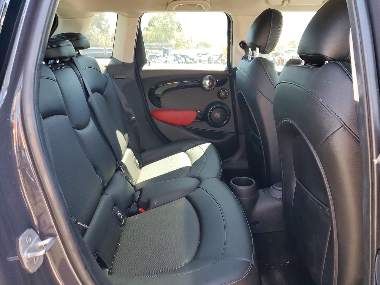 2016 MINI COOPER