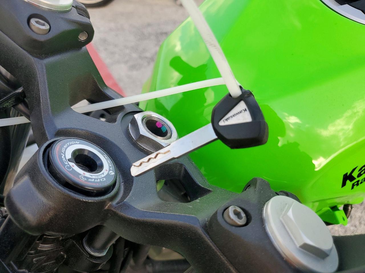 2025 KAWASAKI EX