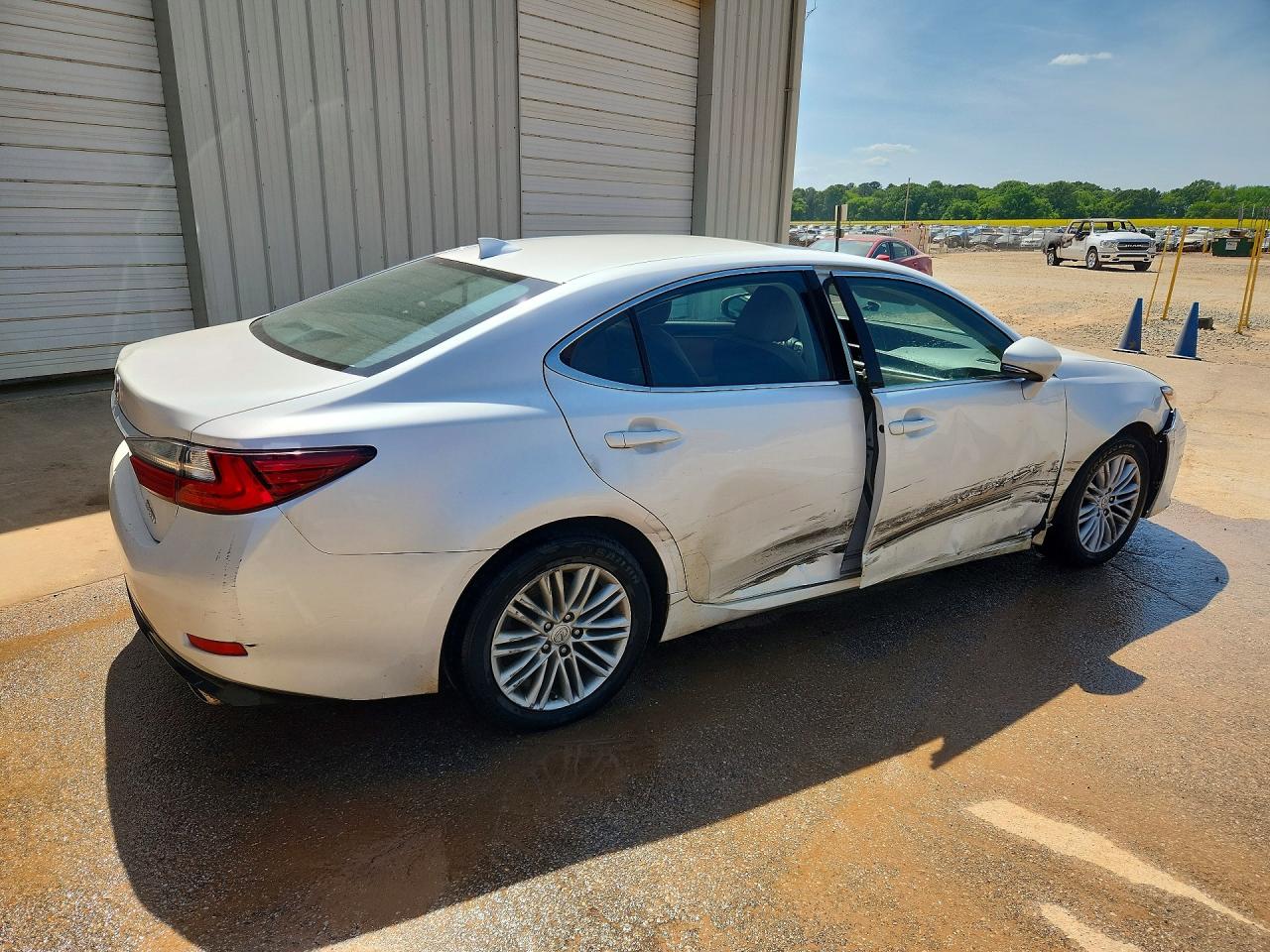 2016 LEXUS ES350