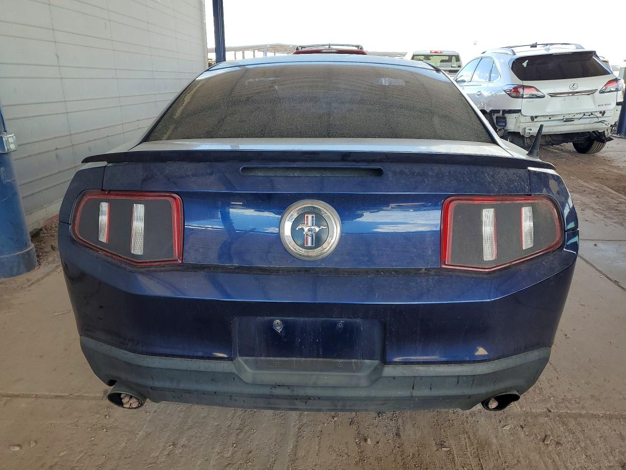 2011 FORD MUSTANG