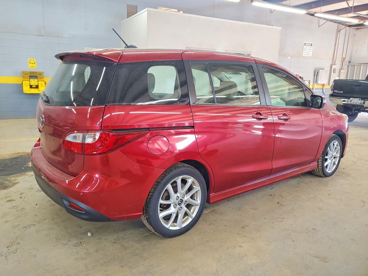 2014 MAZDA 5