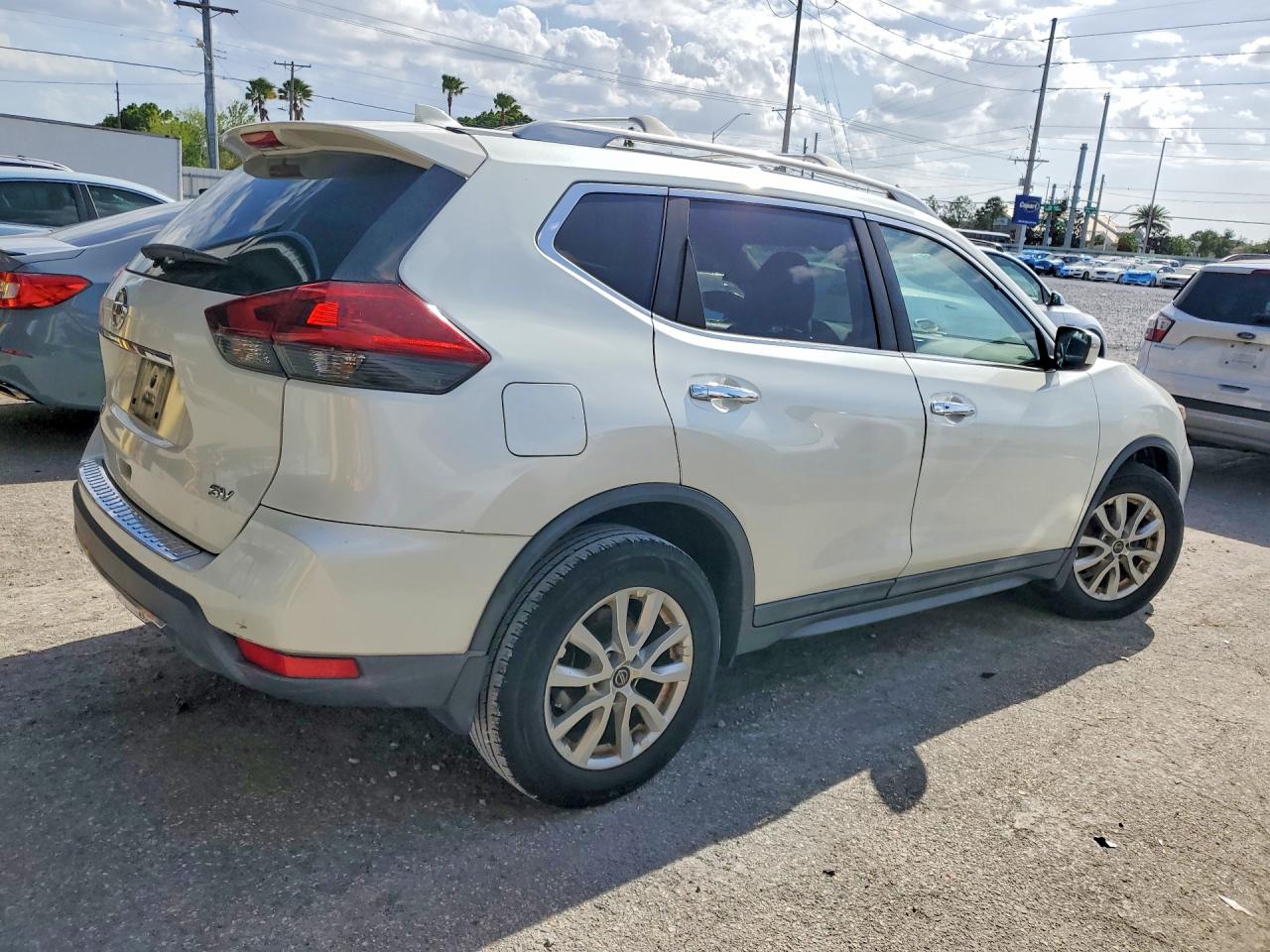 2018 NISSAN ROGUE