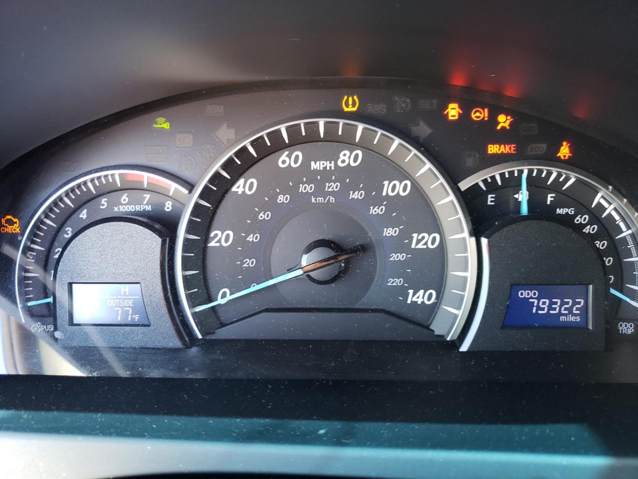 2014 TOYOTA CAMRY