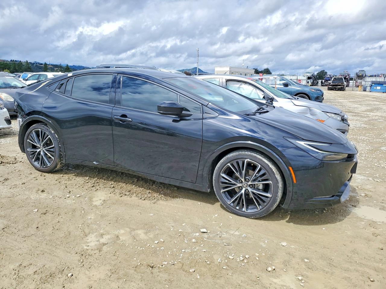 2024 TOYOTA PRIUS
