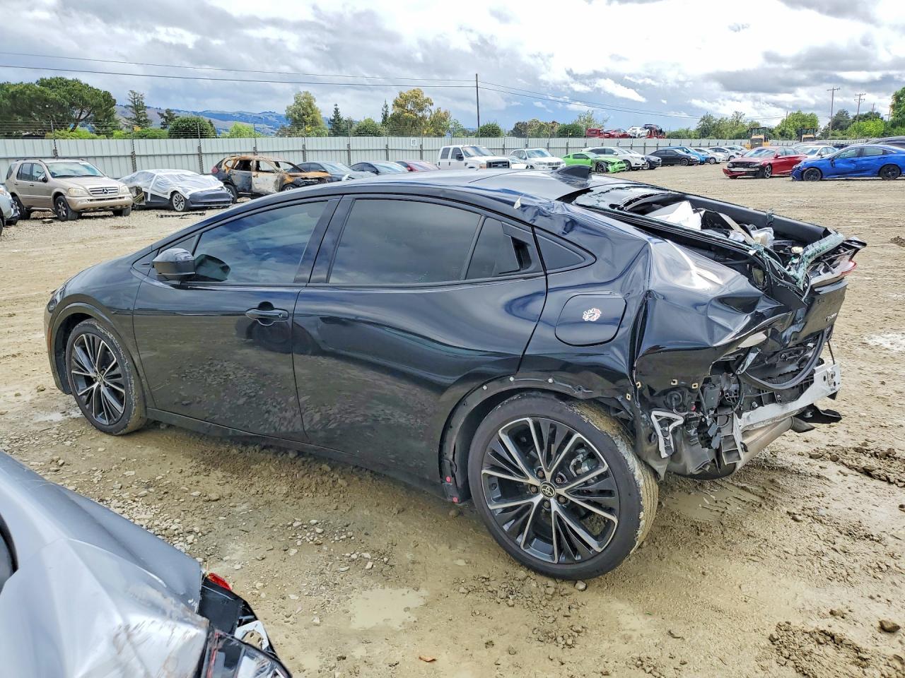 2024 TOYOTA PRIUS