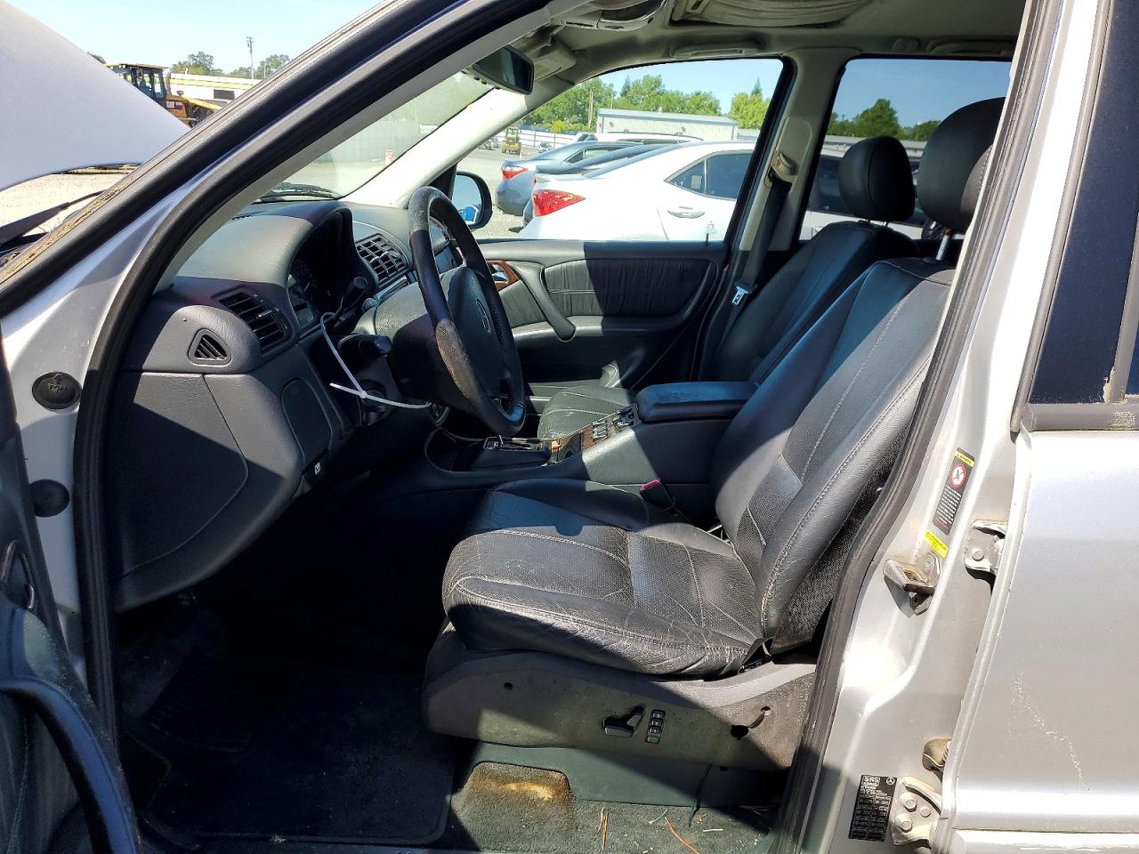 2000 MERCEDES-BENZ M-CLASS