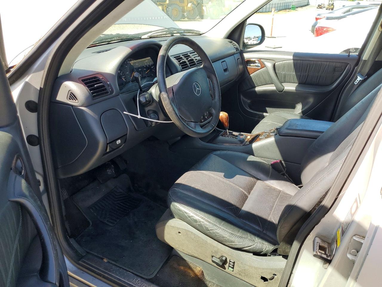 2000 MERCEDES-BENZ M-CLASS