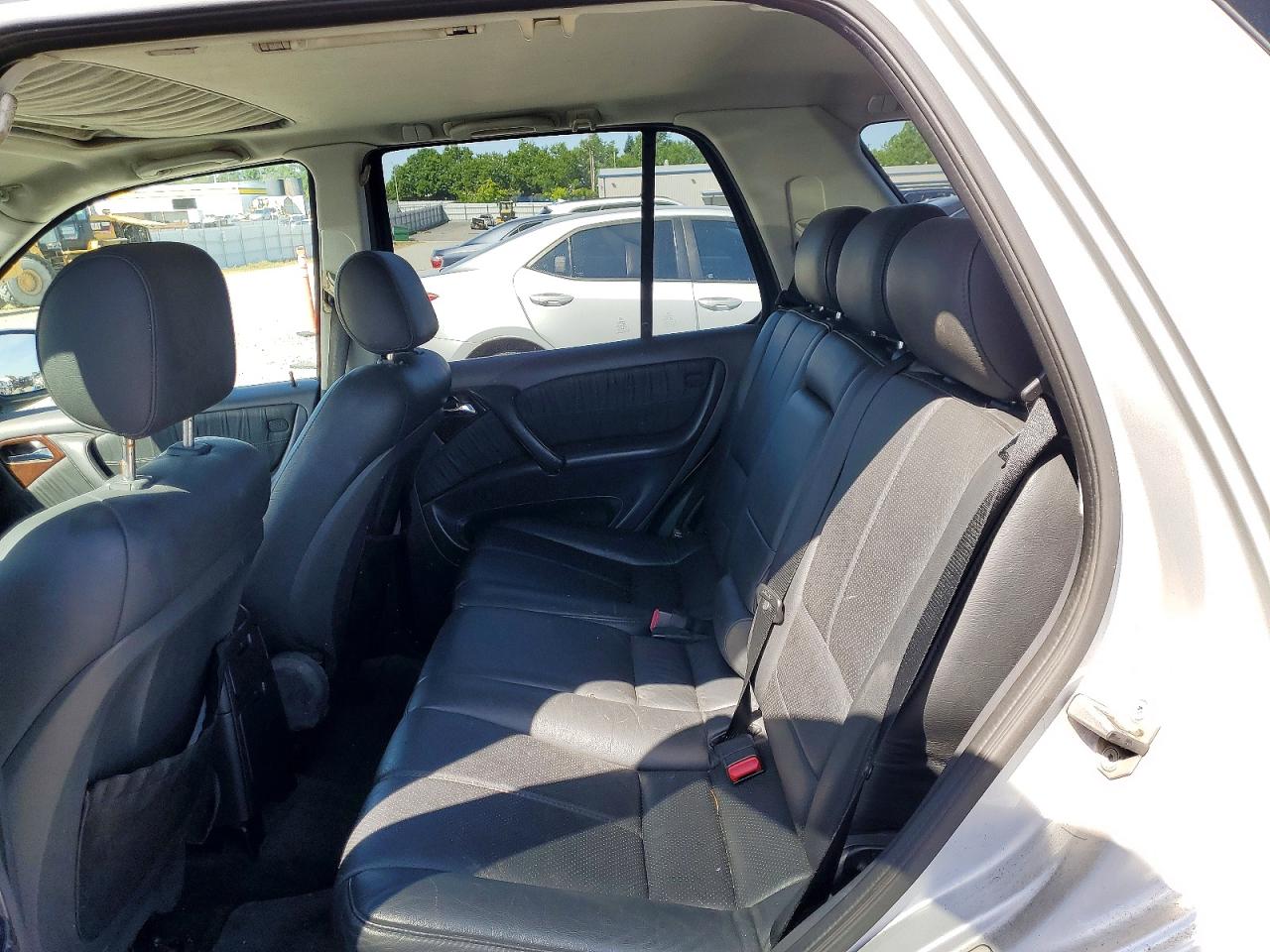 2000 MERCEDES-BENZ M-CLASS
