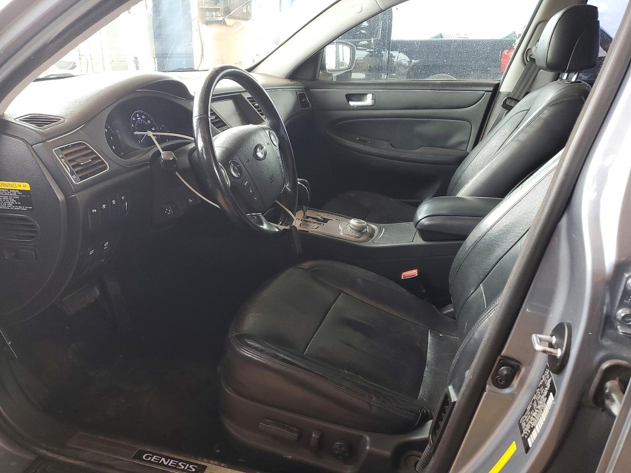 2014 HYUNDAI GENESIS