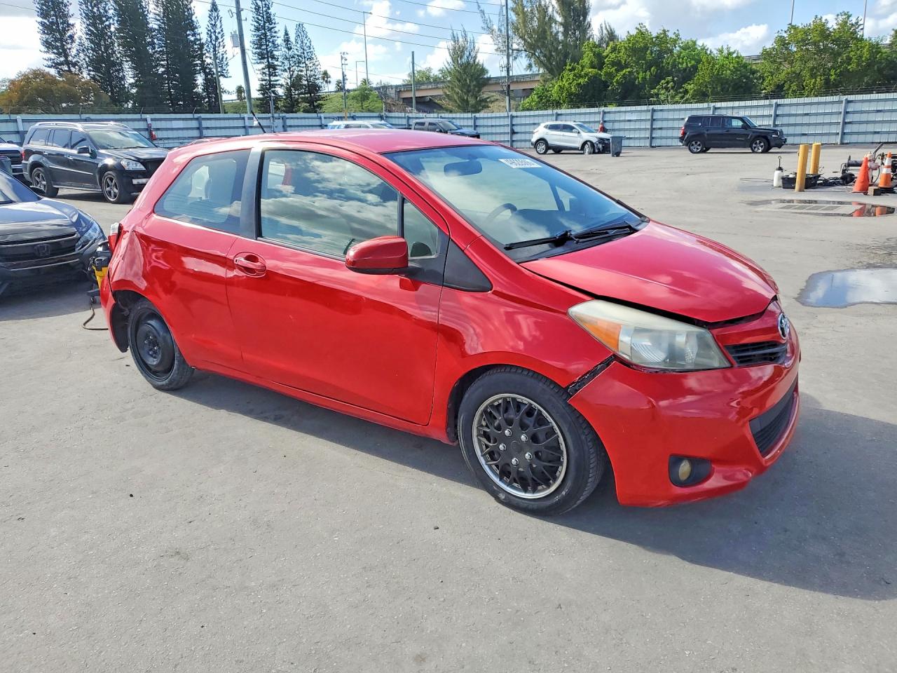 2014 TOYOTA YARIS