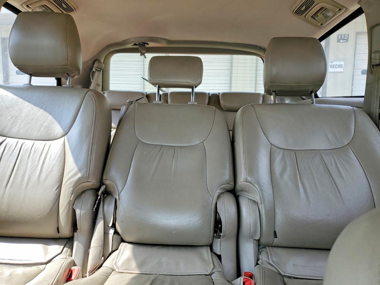 2009 TOYOTA SIENNA