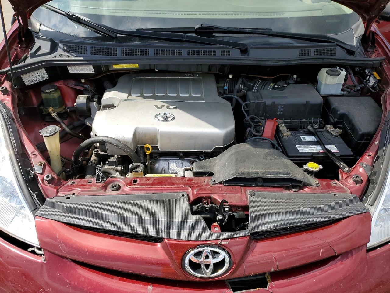 2009 TOYOTA SIENNA